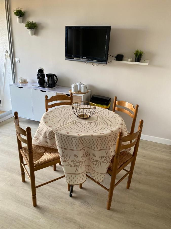 La Maison Du Bonheur Les Eaux Vives 1 Saint-Pierre-la-Mer  Eksteriør bilde